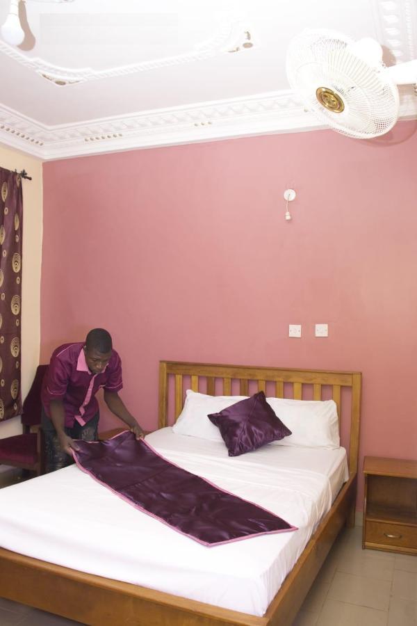 Britannia Hotel Cmr Yaoundé Dış mekan fotoğraf