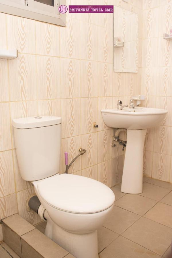 Britannia Hotel Cmr Yaoundé Dış mekan fotoğraf