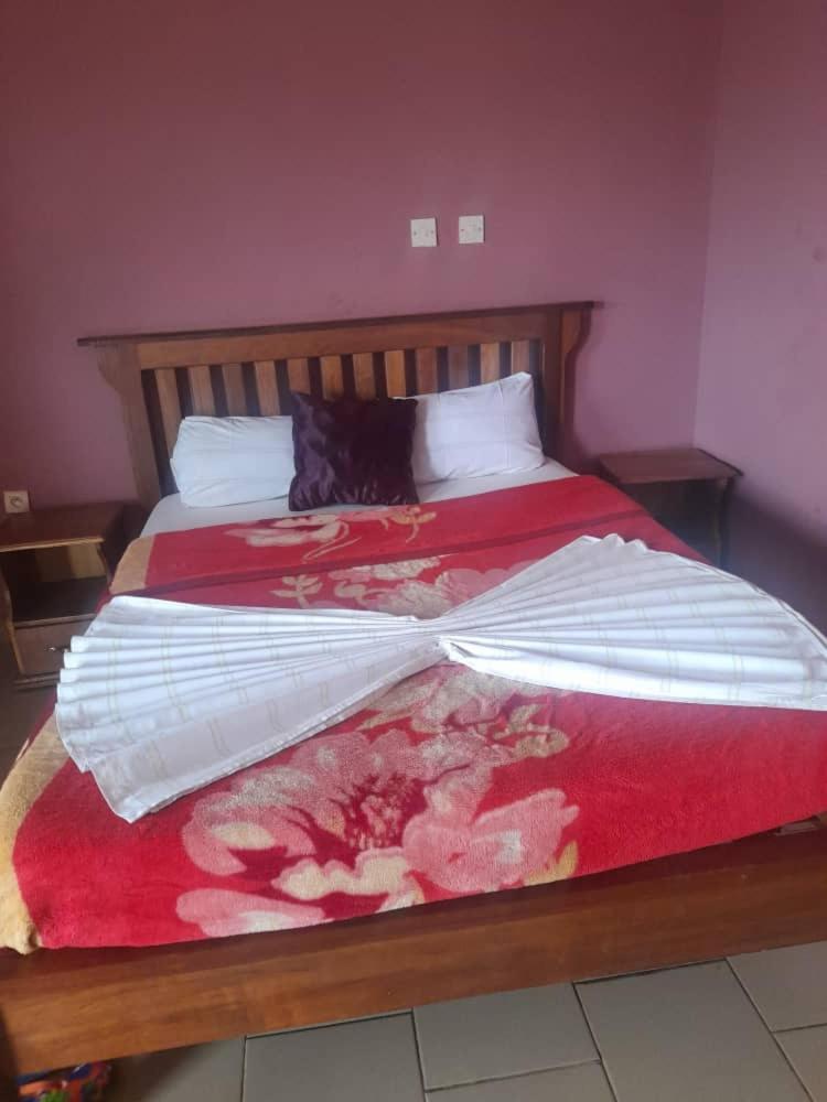 Britannia Hotel Cmr Yaoundé Dış mekan fotoğraf